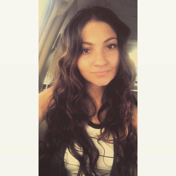 Meet your Posher, Lily - Picture 1 of 1